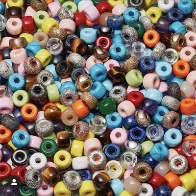 Il proprio forte della pietra preziosa di 100 colori borda 6*8mm*2.0 fora i modelli di DIY con la corda