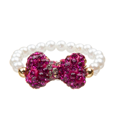 Insieme fatto a mano dei braccialetti delle perle della cravatta a farfalla adorabile