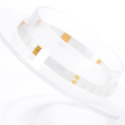 Regalo di impegno dei braccialetti delle perle del giro di Tila di colore della perla per le donne
