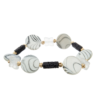 Braccialetti fatti a mano delle perle del distanziatore del fiore dell'oro messi insieme con Lava Beads naturale