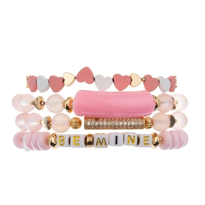 L'oro rosa di San Valentino pavimenta il braccialetto di Antivari personalizza il nome per l'amica