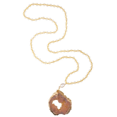 Semi fatti a mano di Druzy dell'oro del bordo della collana in rilievo multicolore arancio del pendente molto